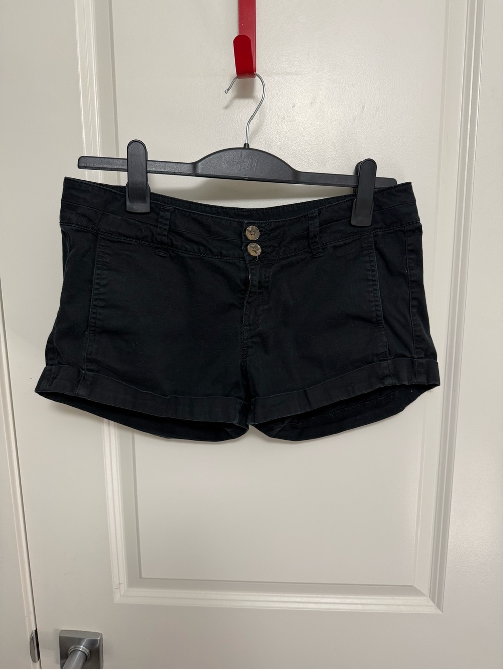 Express Women's Black Cotton Low Rise Mini Roll-Hem Shorts in size 8